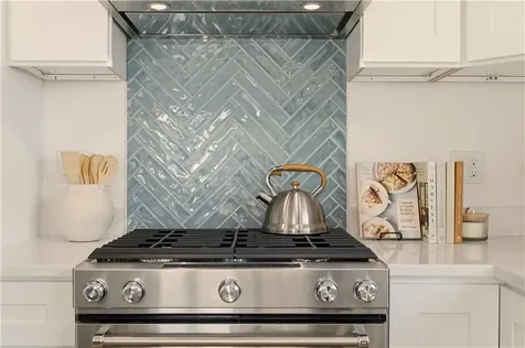 30 Indian Road Little Compton RI 02837