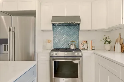 30 Indian Road Little Compton RI 02837