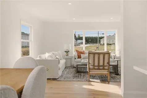 30 Indian Road Little Compton RI 02837