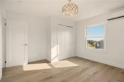 30 Indian Road Little Compton RI 02837