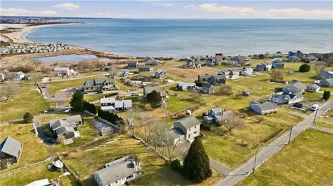 30 Indian Road Little Compton RI 02837