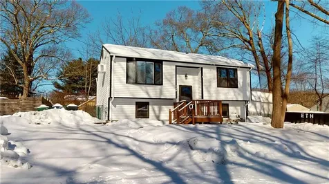 103 Brightside Avenue Warwick RI 02889