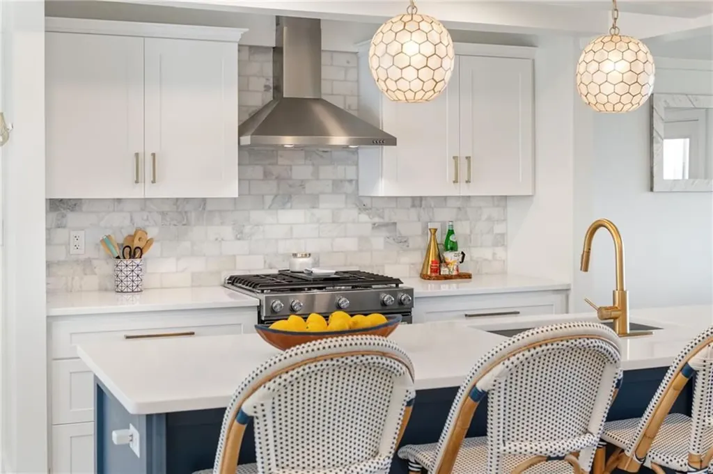376 East Shore Road Jamestown RI 02835