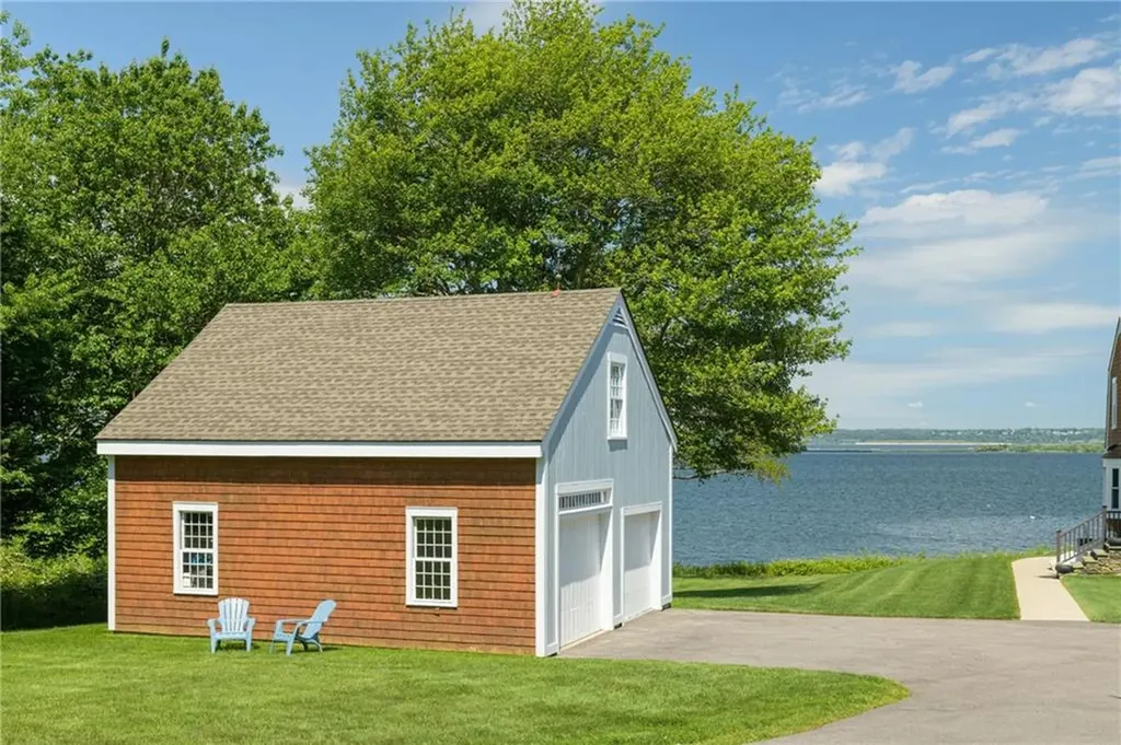 376 East Shore Road Jamestown RI 02835