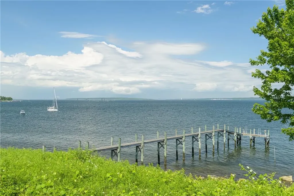376 East Shore Road Jamestown RI 02835