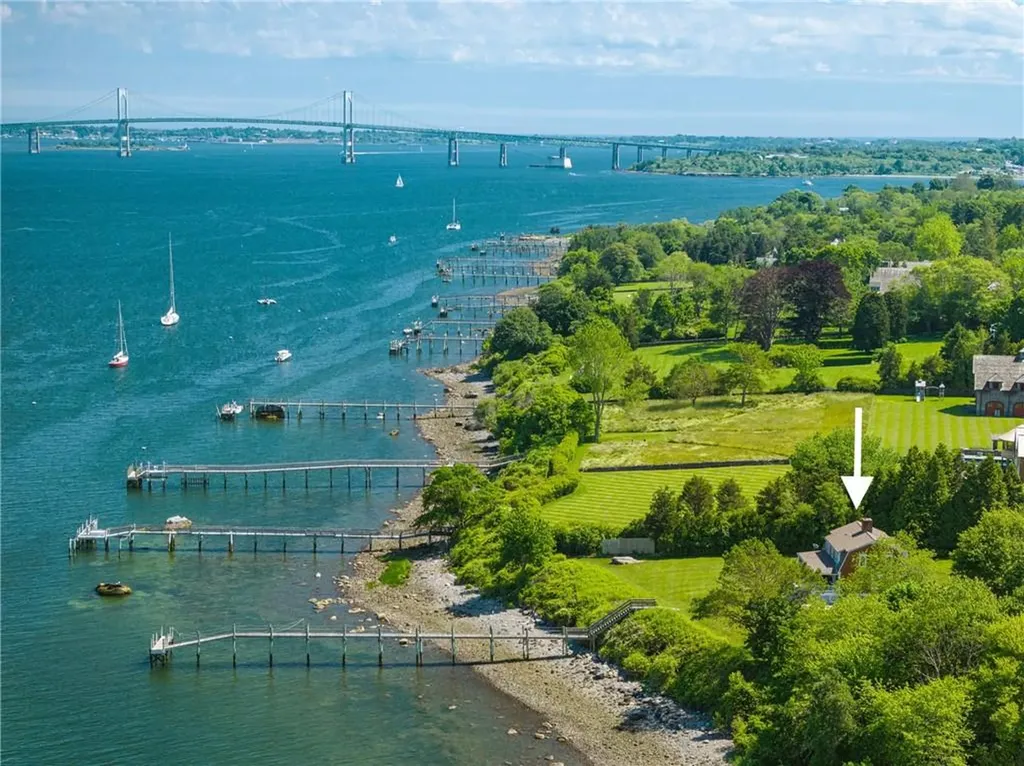 376 East Shore Road Jamestown RI 02835