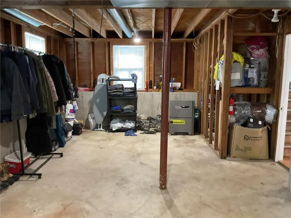 16 Arrow Avenue Warwick RI 02886