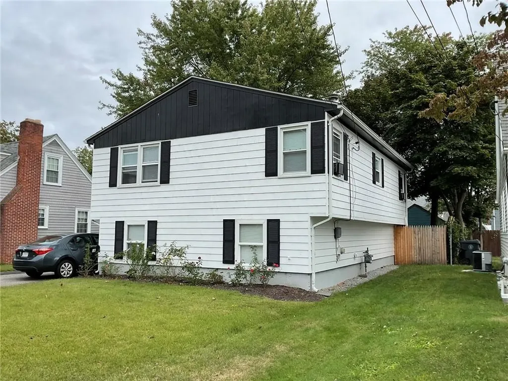 16 Arrow Avenue Warwick RI 02886