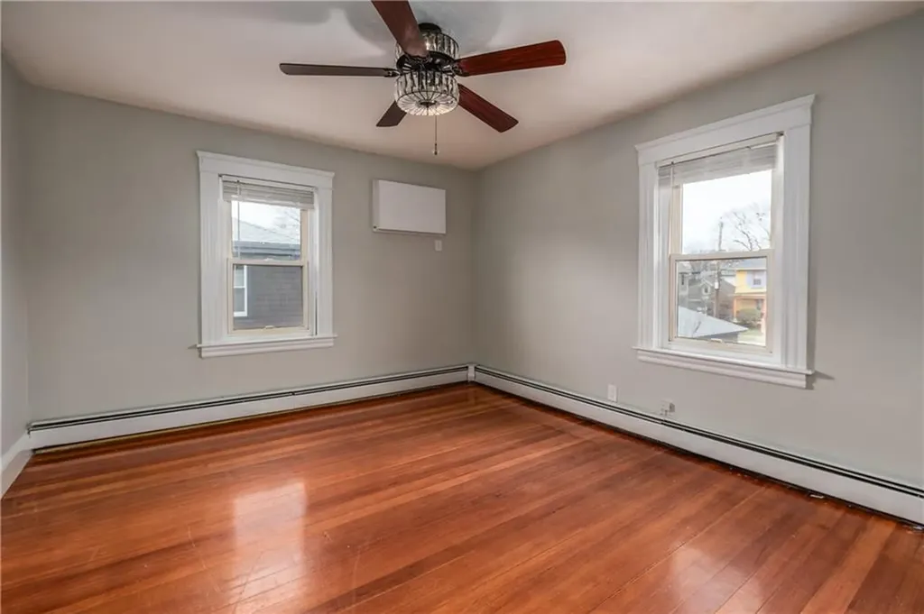 41 Berwick Lane Cranston RI 02905
