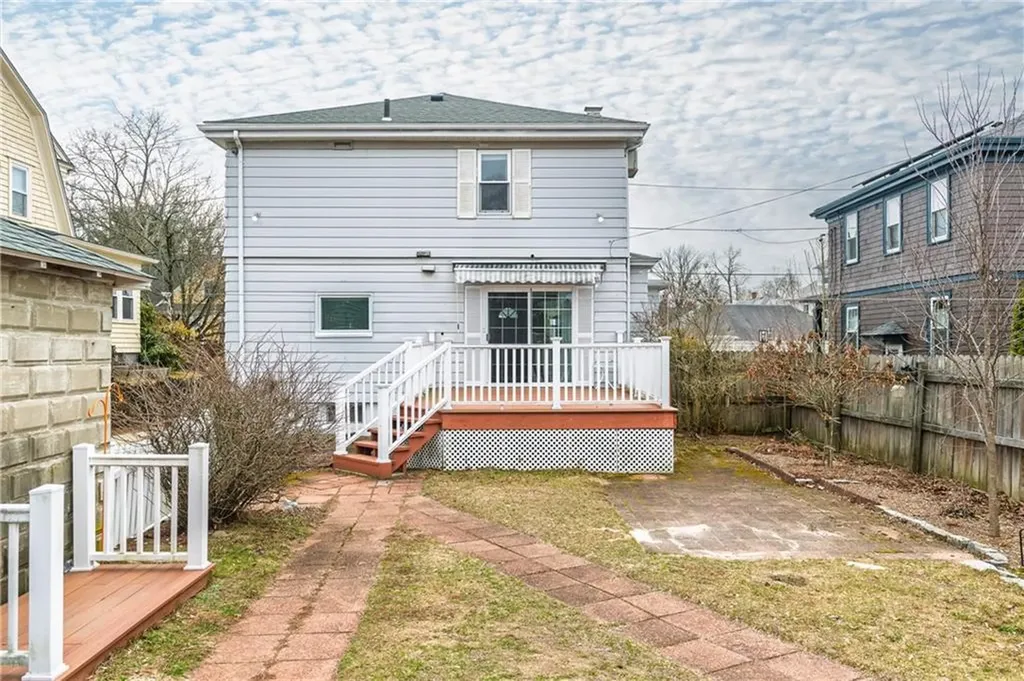 41 Berwick Lane Cranston RI 02905