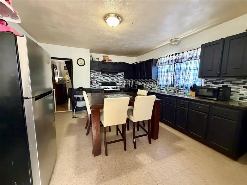 70 Veazie Street Providence RI 02908