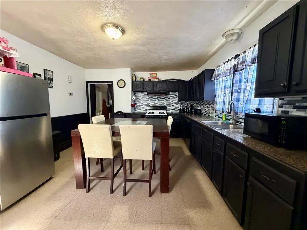 70 Veazie Street Providence RI 02908