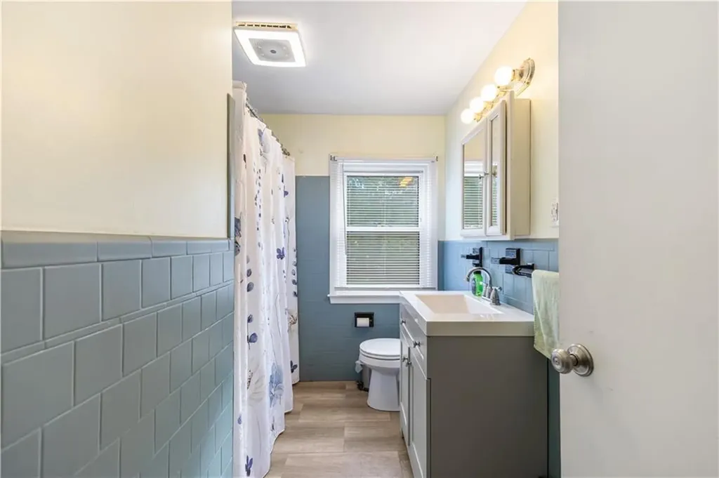52 Maxfield Avenue East Providence RI 02914