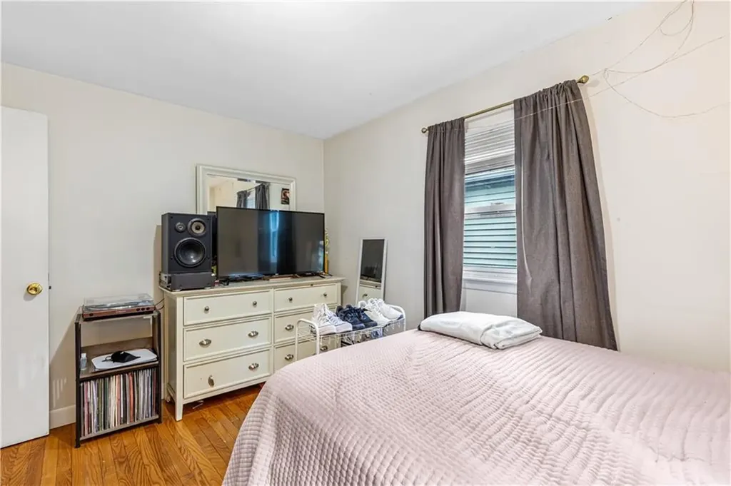 52 Maxfield Avenue East Providence RI 02914