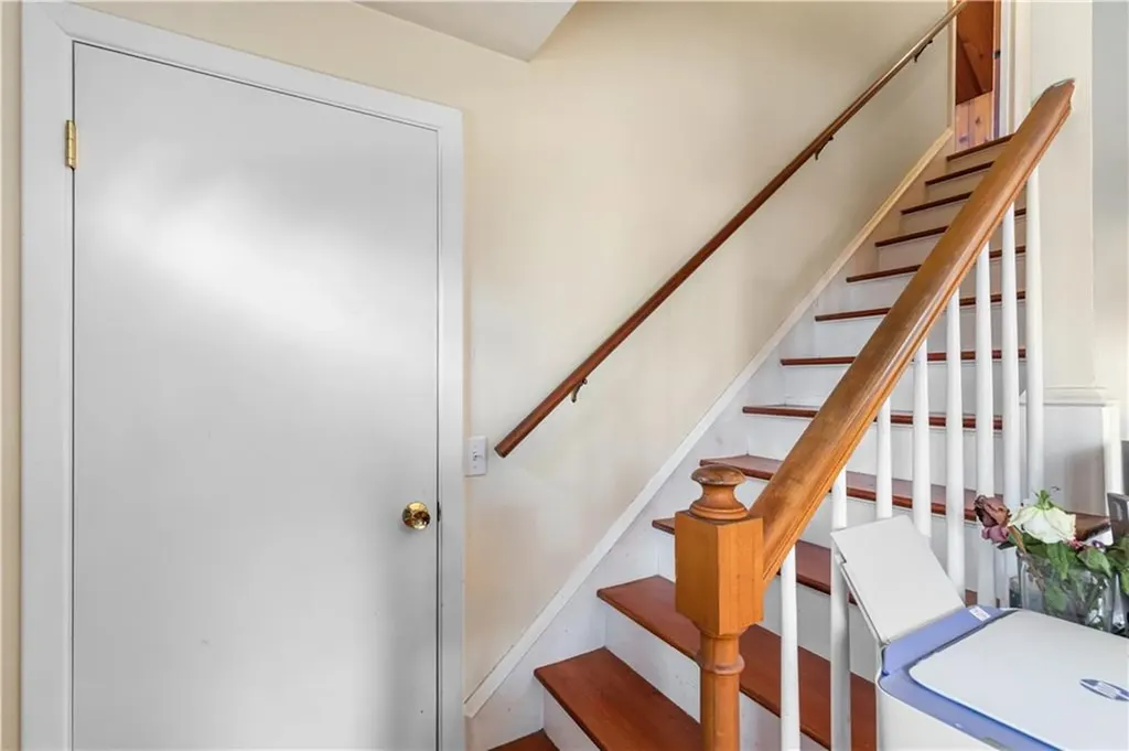 52 Maxfield Avenue East Providence RI 02914