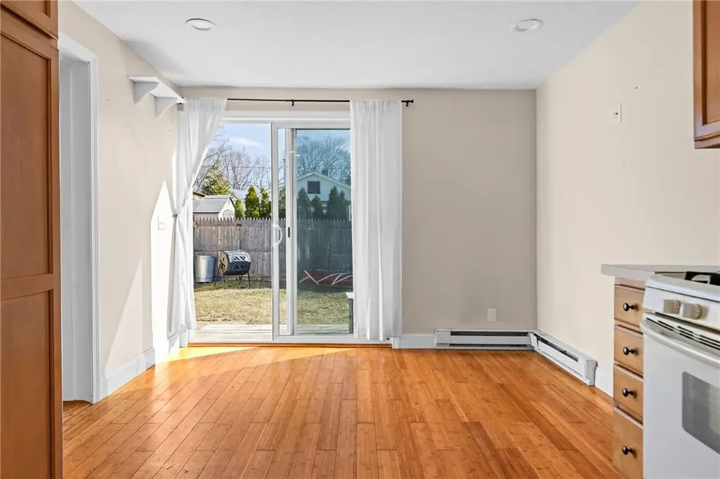 444 Pequot Avenue Warwick RI 02889