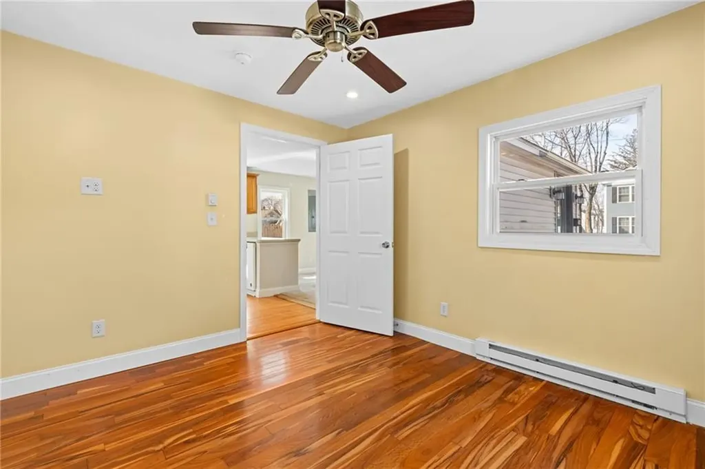 444 Pequot Avenue Warwick RI 02889