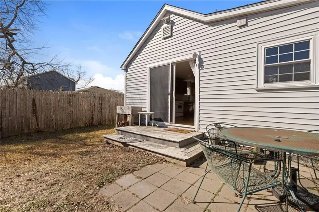 444 Pequot Avenue Warwick RI 02889