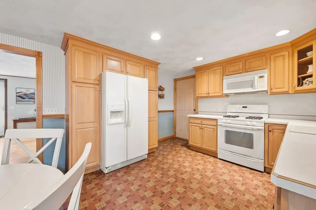 173 Weeden Drive Warwick RI 02818