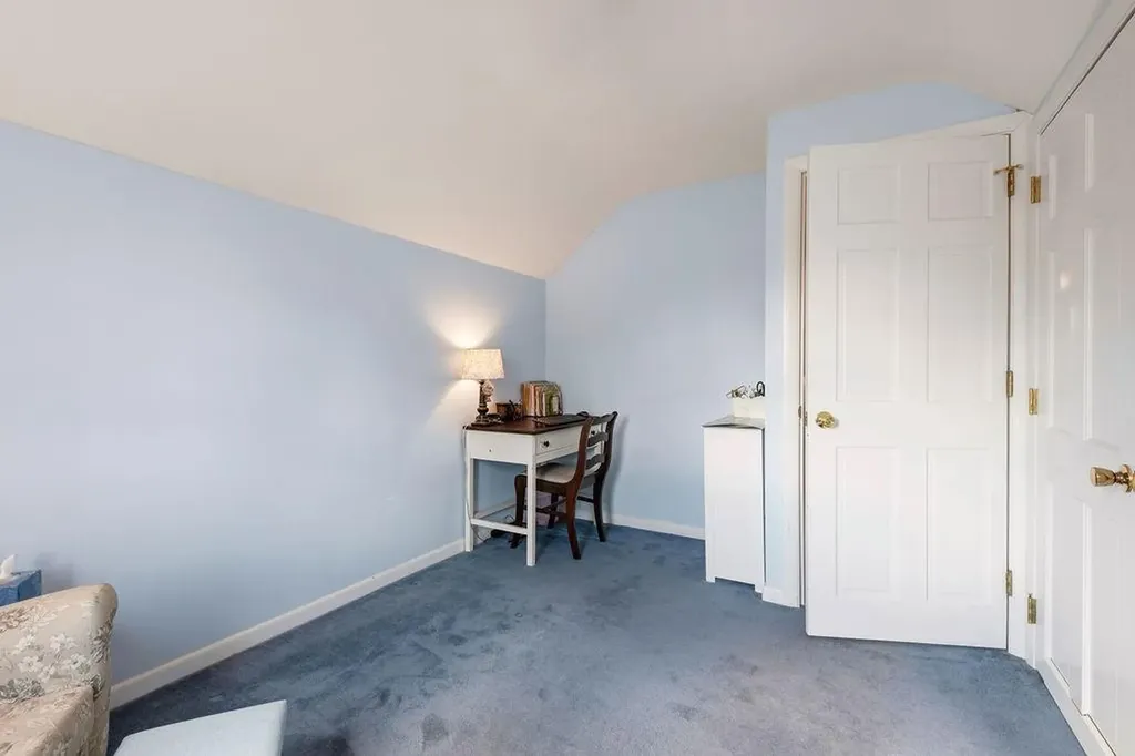 173 Weeden Drive Warwick RI 02818
