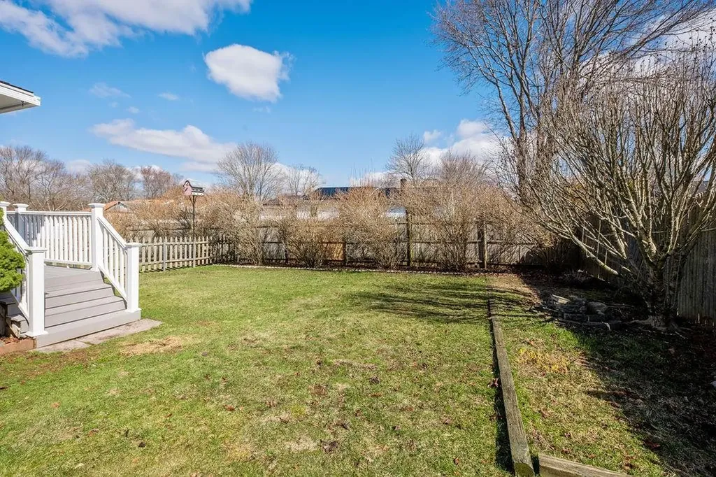 173 Weeden Drive Warwick RI 02818