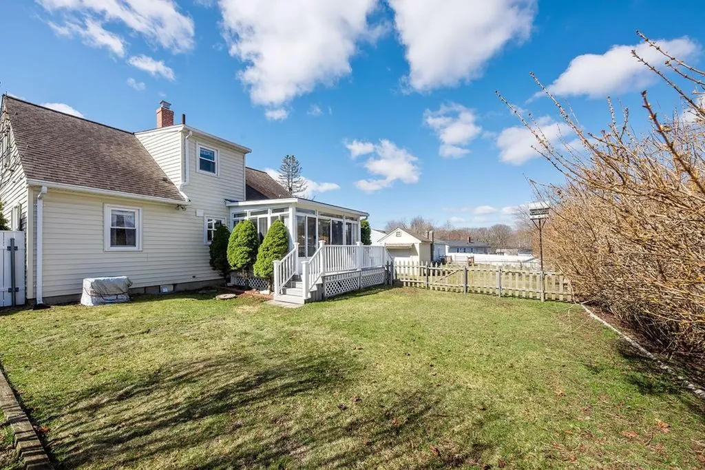173 Weeden Drive Warwick RI 02818