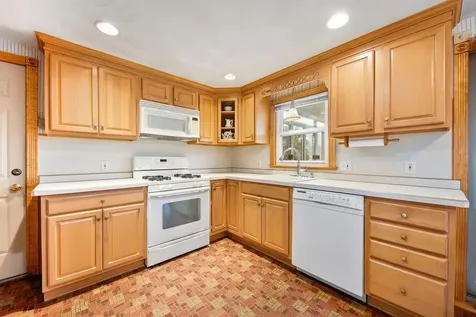 173 Weeden Drive Warwick RI 02818
