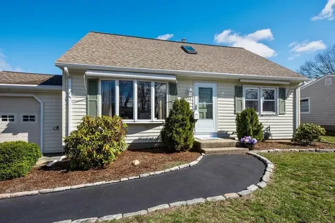 173 Weeden Drive Warwick RI 02818
