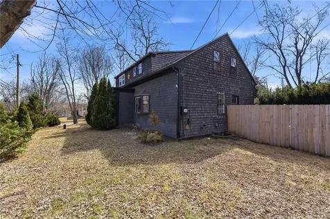 237 Spring Street Hopkinton RI 02832