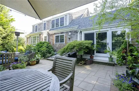 47 Kane Avenue Middletown RI 02842