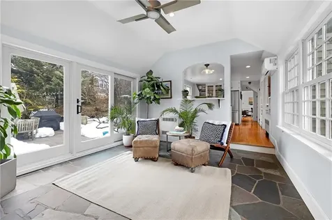 47 Kane Avenue Middletown RI 02842