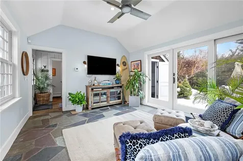 47 Kane Avenue Middletown RI 02842