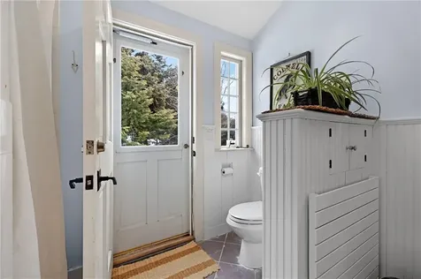 47 Kane Avenue Middletown RI 02842