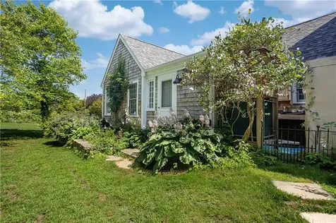 47 Kane Avenue Middletown RI 02842