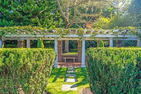 200 Arboretum Lane Bristol RI 02809