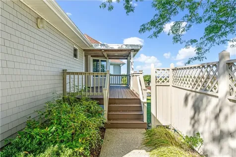 200 Arboretum Lane Bristol RI 02809