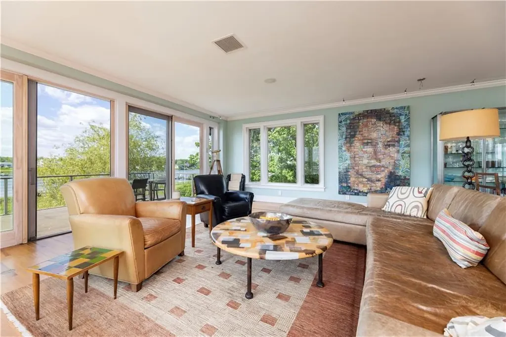 43 Avondale Road Westerly RI 02891
