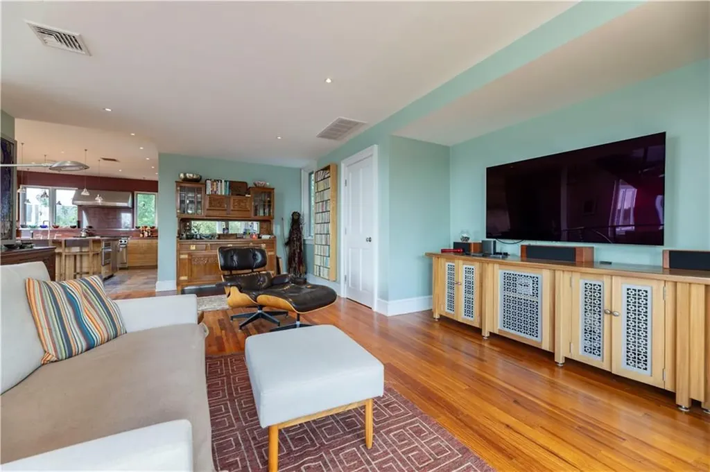 43 Avondale Road Westerly RI 02891