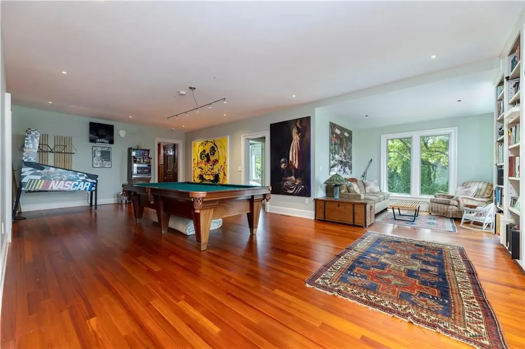 43 Avondale Road Westerly RI 02891