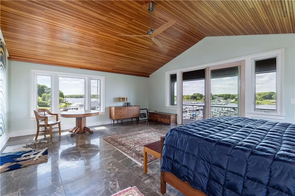43 Avondale Road Westerly RI 02891