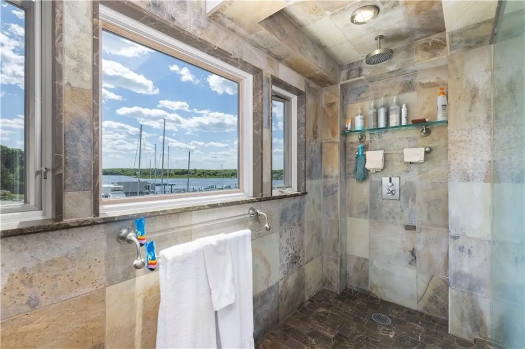 43 Avondale Road Westerly RI 02891
