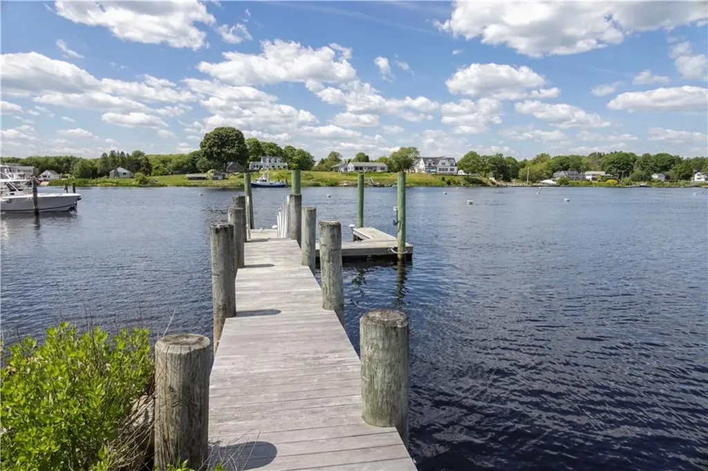 43 Avondale Road Westerly RI 02891