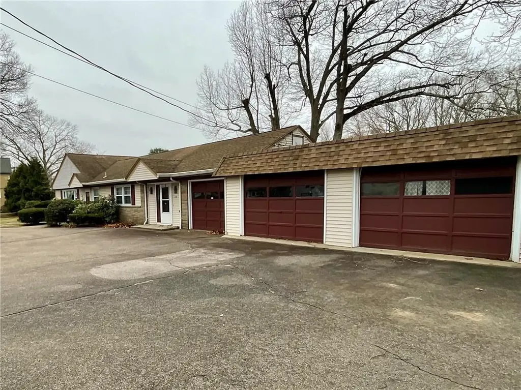 73 Byron Boulevard Warwick RI 02888