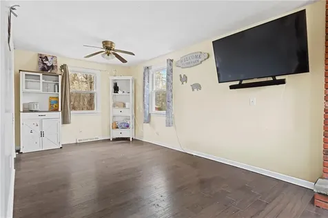 33 Carpenter Road Scituate RI 02857