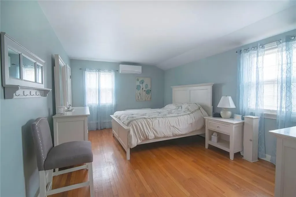 52 Bellevue Avenue Westerly RI 02891