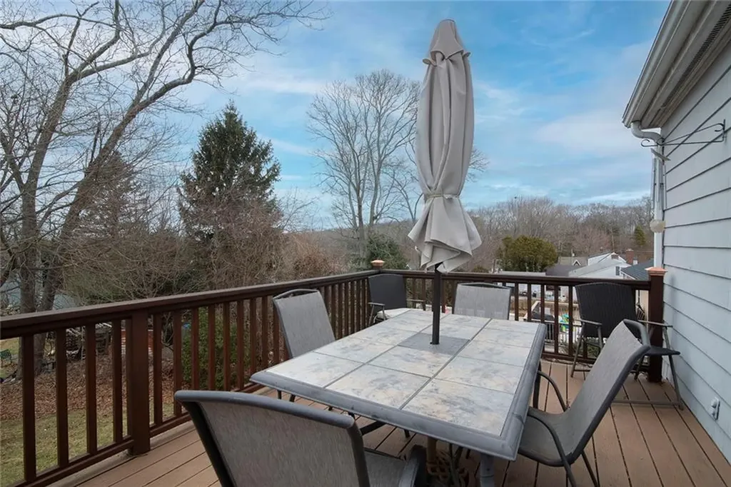 52 Bellevue Avenue Westerly RI 02891