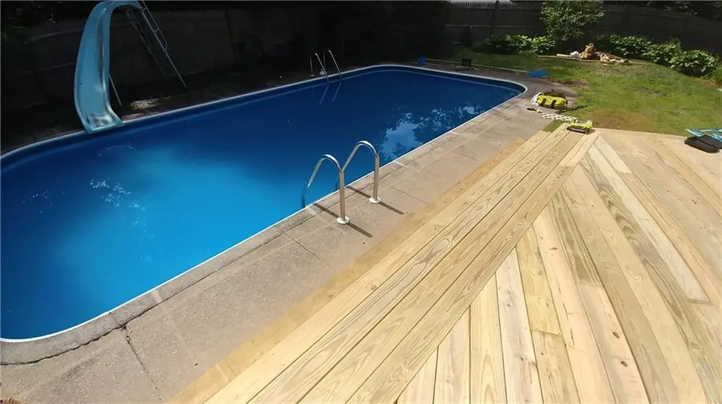 10 Blue Mist Drive Lincoln RI 02838
