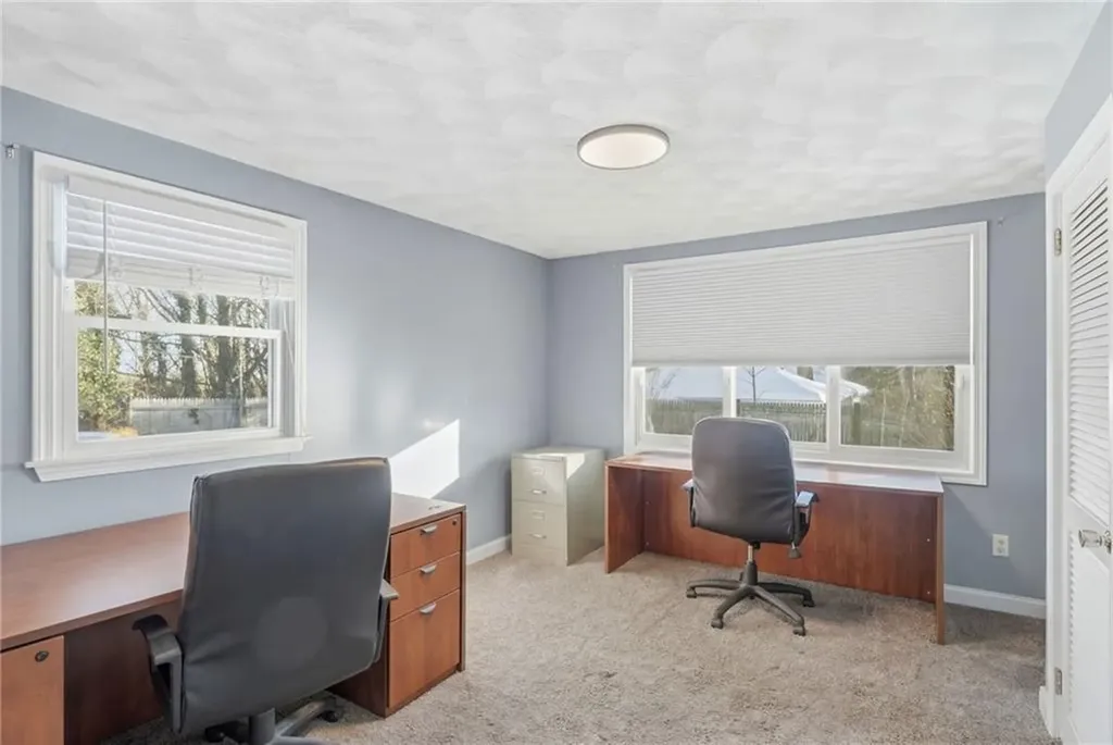10 Blue Mist Drive Lincoln RI 02838