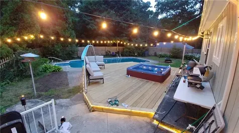 10 Blue Mist Drive Lincoln RI 02838