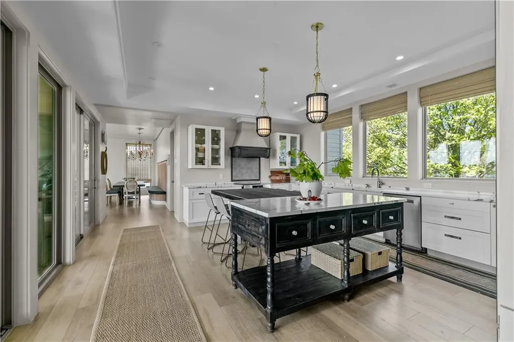 82 Ellery Road Newport RI 02840